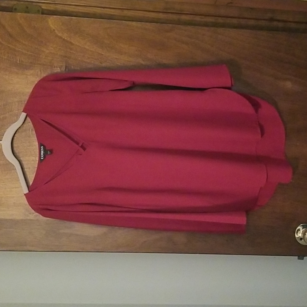 Express,  Burgandy, light weight,  Blouse, Top, Small but fits medium build.